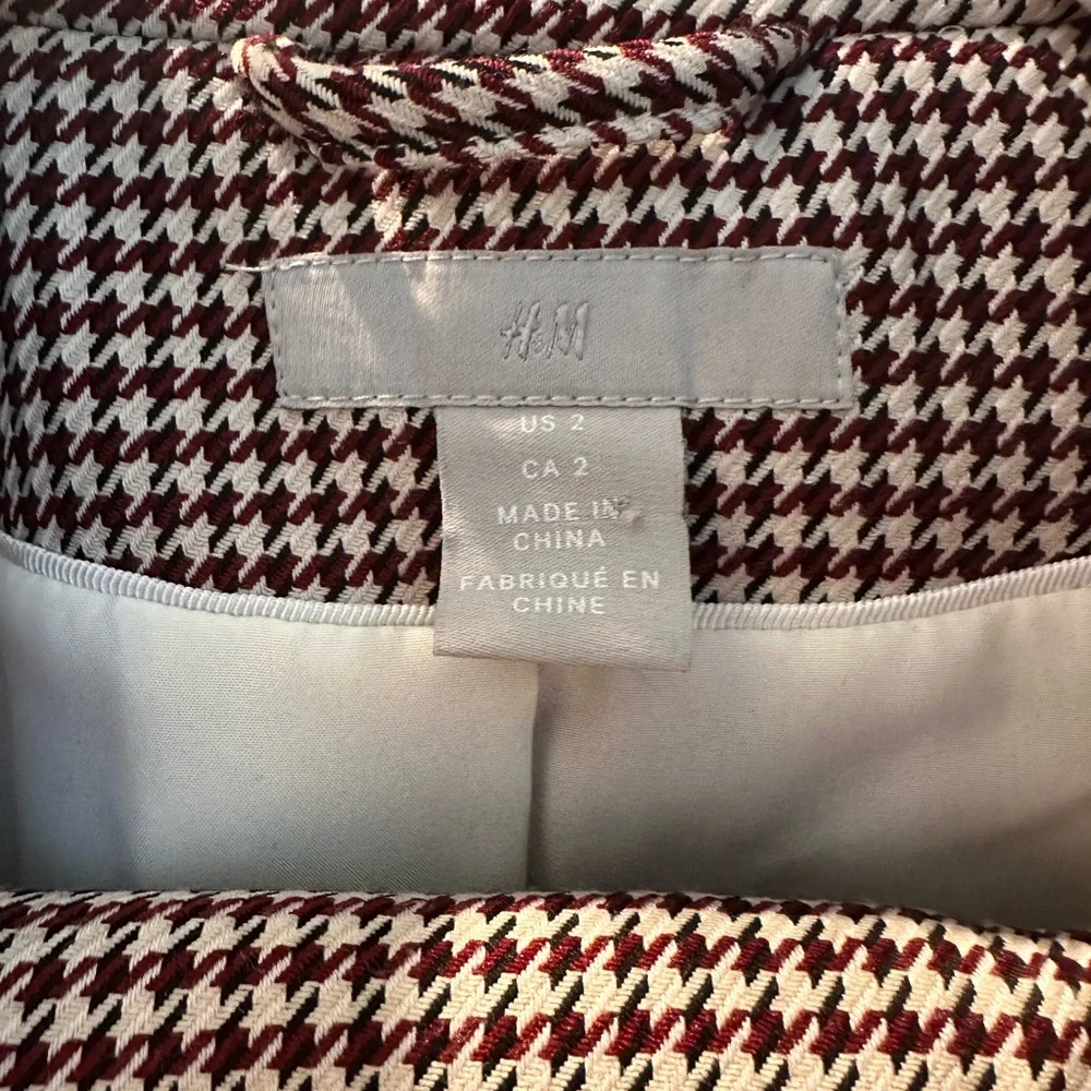 H&M Burgundy and White Houndstooth Set - Picture 3 of 7